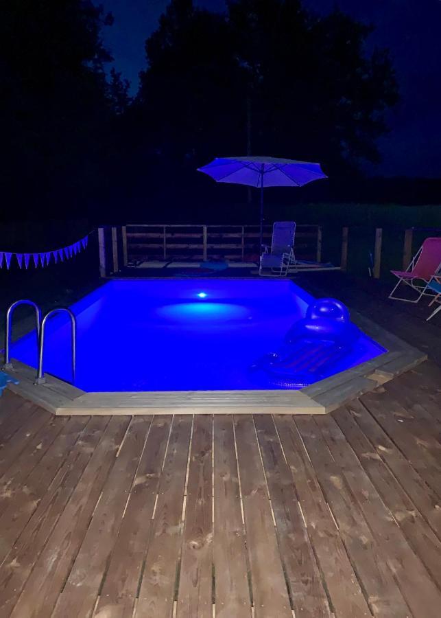 Gite Du Moulin Toucan Berneuil  エクステリア 写真